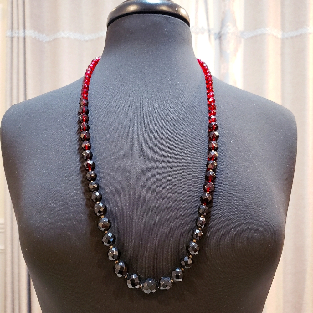 ❣WHBH Red Cut Crystal Beaded Ombre Necklace